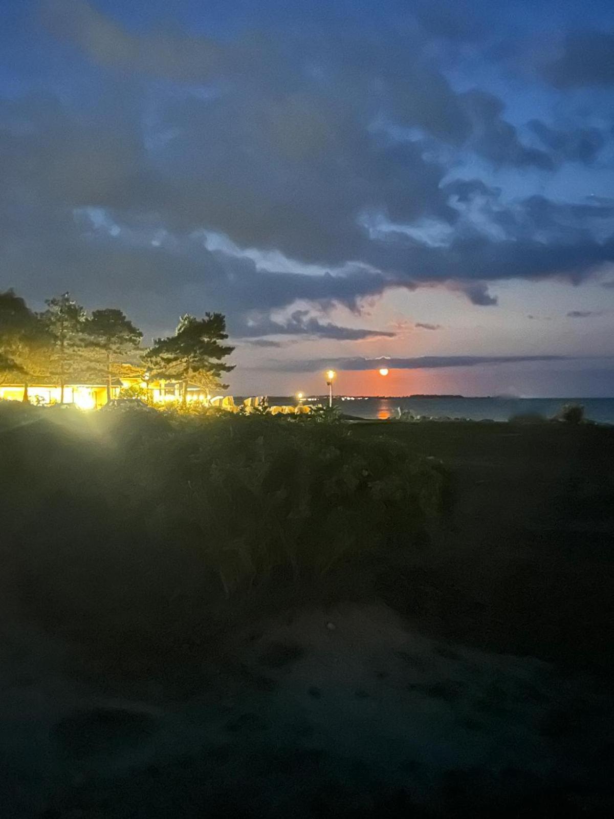 Wohnwagen Auf Dem Wulfenerhals Ca 150M Bis Zum Meer Fehmarn Dış mekan fotoğraf